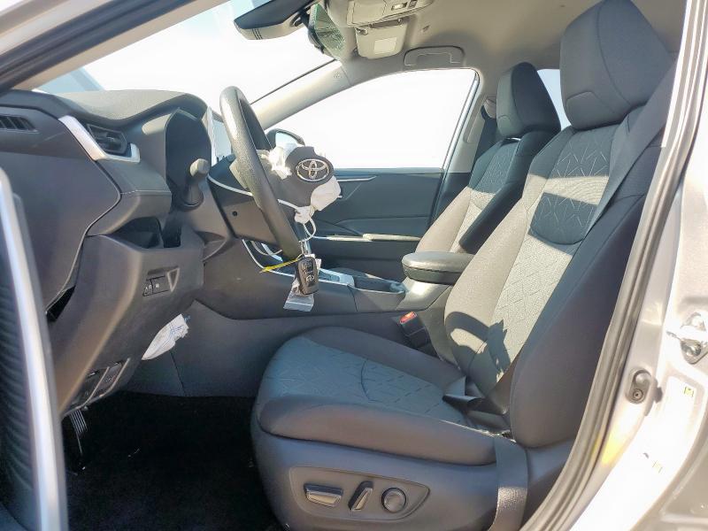 2T3W1RFV2SC343875 - 2025 TOYOTA RAV4 XLE ვერცხლისფერი ფოტო 7