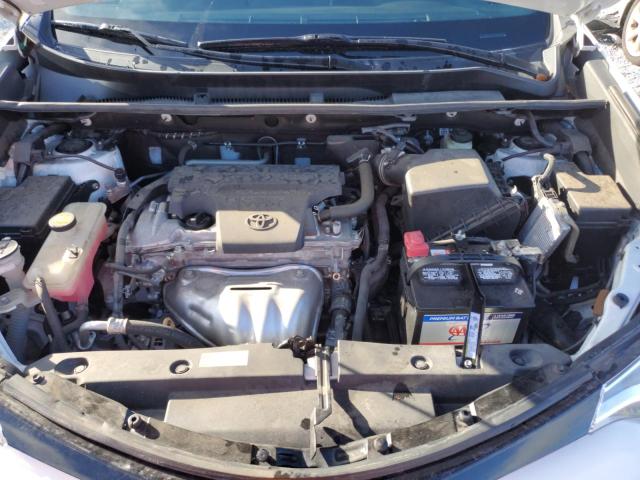 2T3NFREV8JW451560 - 2018 TOYOTA RAV4 SE 白色 照片 12