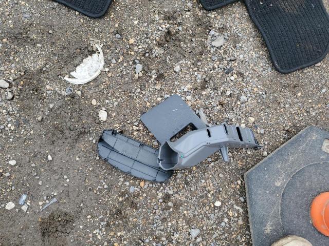 5XYZU3LB6FG247486 - 2015 HYUNDAI SANTA FE S WHITE photo 13