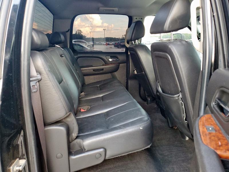 1GCJK33648F151190 - 2008 CHEVROLET SILVERADO K3500 BLACK photo 10