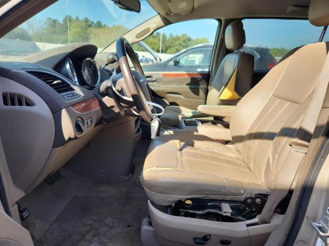 2C4RC1BG9CR363647 - 2012 CHRYSLER TOWN & COU TOURING GOLD photo 7