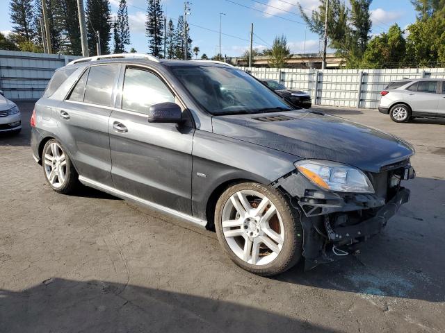 4JGDA5HB1CA041877 - 2012 MERCEDES-BENZ ML 350 4MATIC GRAY photo 4