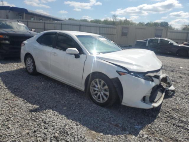 4T1B11HK0JU525132 - 2018 TOYOTA CAMRY L 白色 照片 4