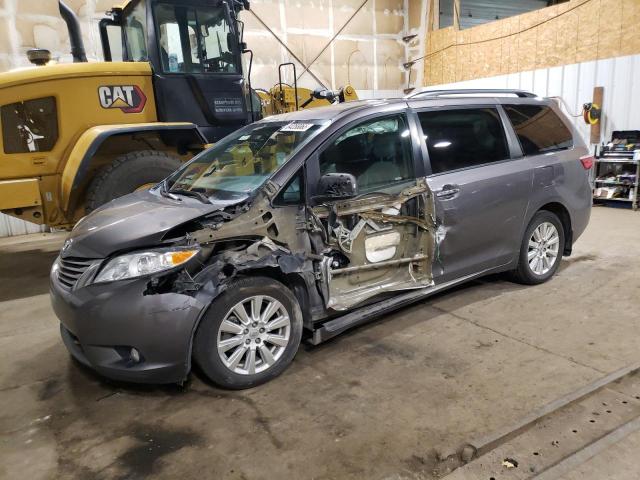 2017 TOYOTA SIENNA XLE, 