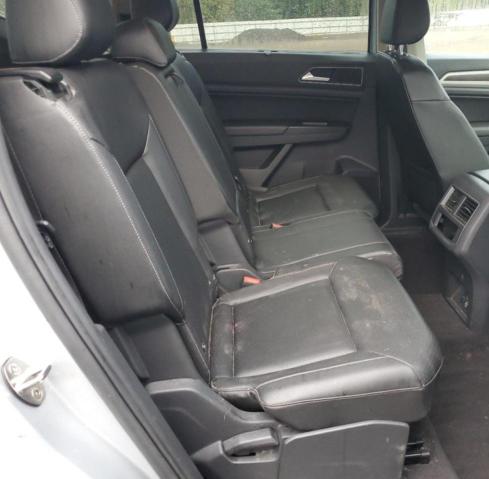 1V2UR2CA8KC513956 - 2019 VOLKSWAGEN ATLAS SE SILVER photo 11