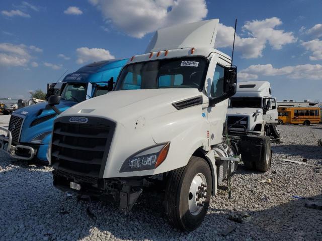 3AKBHKDV5RSUU5071 - 2024 FREIGHTLINER CASCADIA 1 WHITE photo 2