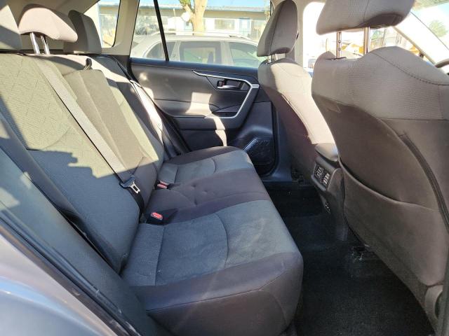 2T3W1RFV1RW333766 - 2024 TOYOTA RAV4 XLE ნაცრისფერი ფოტო 11