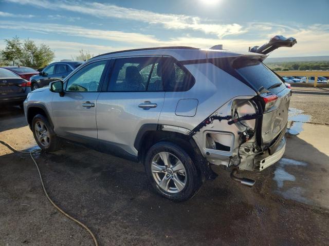 2T3W1RFV1RW333766 - 2024 TOYOTA RAV4 XLE ნაცრისფერი ფოტო 2