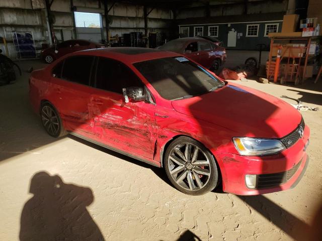 3VW4T7AJ1EM382114 - 2014 VOLKSWAGEN JETTA GLI RED photo 4