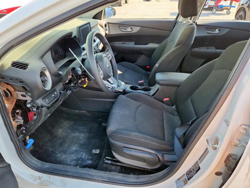 3KPF24AD4ME302272 - 2021 KIA FORTE FE WHITE photo 7