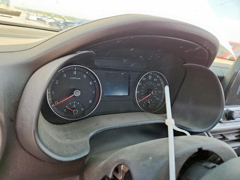 3KPF24AD4ME302272 - 2021 KIA FORTE FE WHITE photo 9