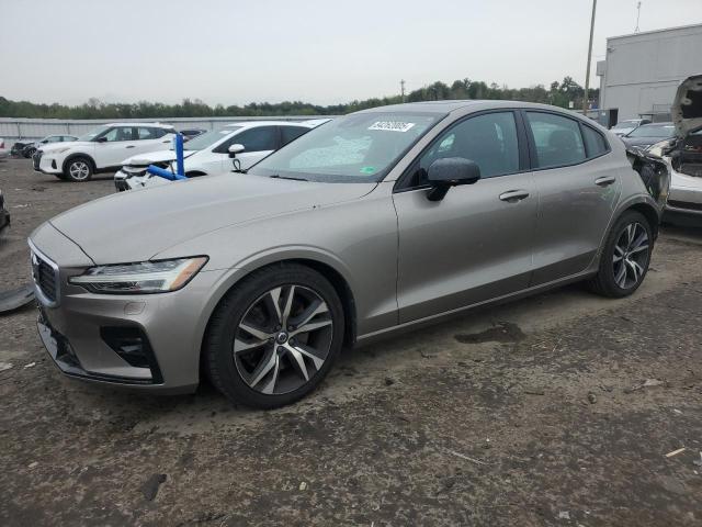 2019 VOLVO S60 T6 R-DESIGN, null