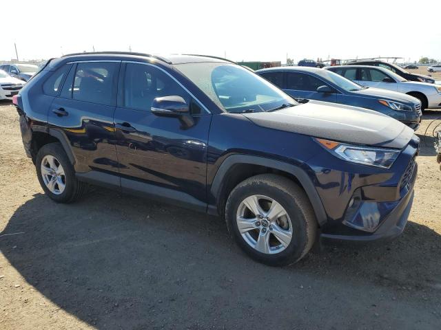 2T3W1RFV5KW051068 - 2019 TOYOTA RAV4 XLE 蓝色 照片 4