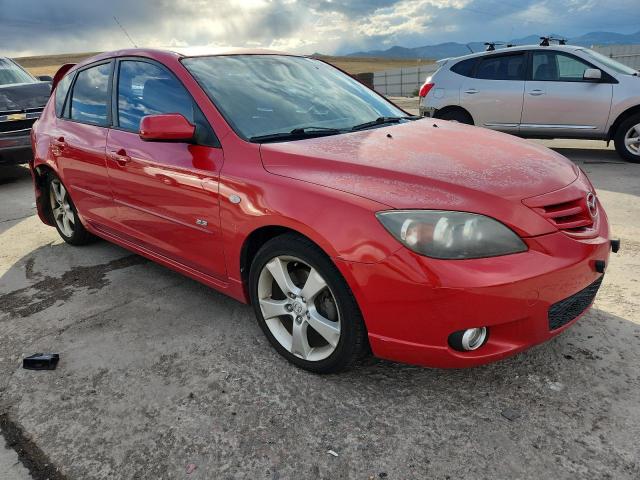 JM1BK343451311411 - 2005 MAZDA 3 HATCHBACK RED photo 4