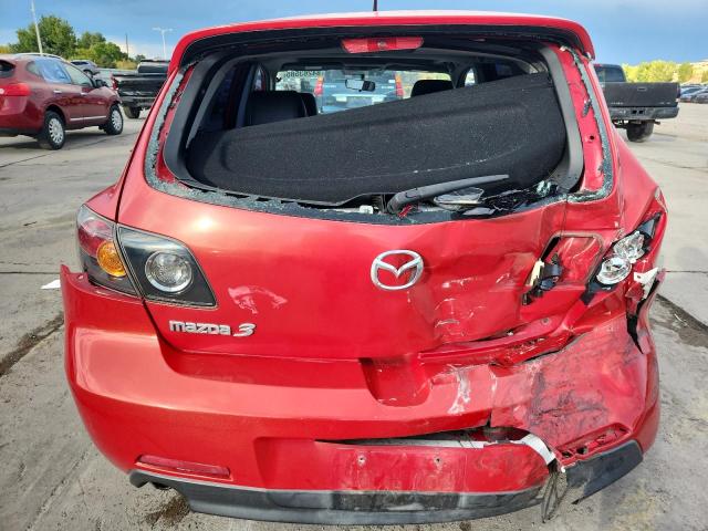 JM1BK343451311411 - 2005 MAZDA 3 HATCHBACK RED photo 6