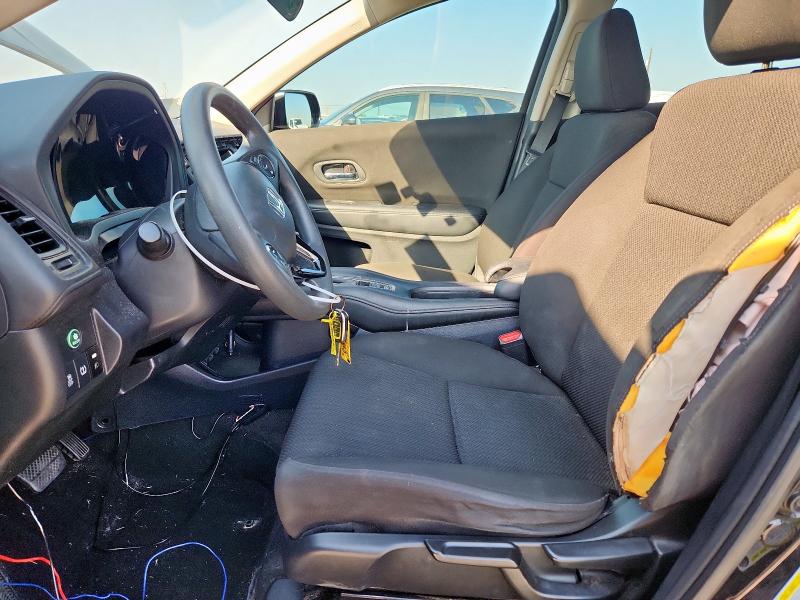 3CZRU5H3XJG703085 - 2018 HONDA HR-V LX Schwarz Foto 7