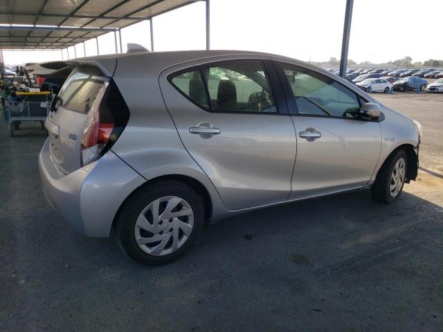 JTDKDTB33F1580613 - 2015 TOYOTA PRIUS C 银色 照片 3