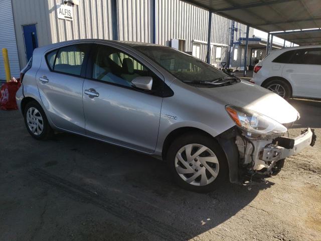 JTDKDTB33F1580613 - 2015 TOYOTA PRIUS C 银色 照片 4