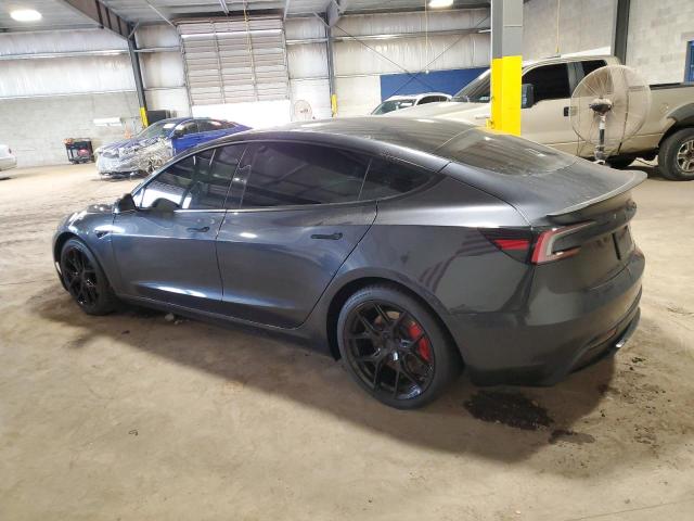 5YJ3E1ET4RF825951 - 2024 TESLA MODEL 3 ნაცრისფერი ფოტო 2