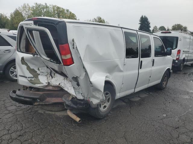 1GCFG15ZX71163942 - 2007 CHEVROLET EXPRESS G1 WHITE photo 3