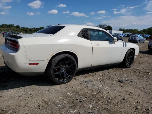 2B3LJ54T89H602862 - 2009 DODGE CHALLENGER R/T WHITE photo 3