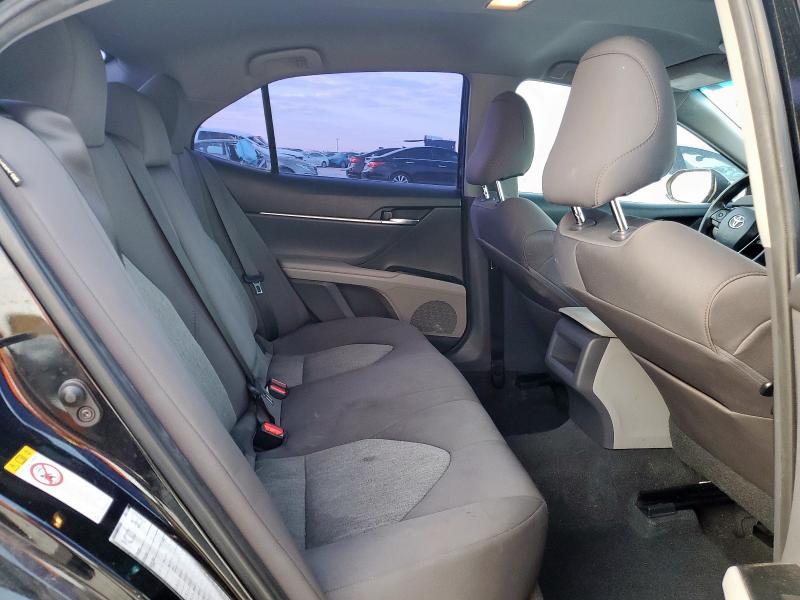 4T1B11HKXKU243260 - 2019 TOYOTA CAMRY L BLACK photo 10