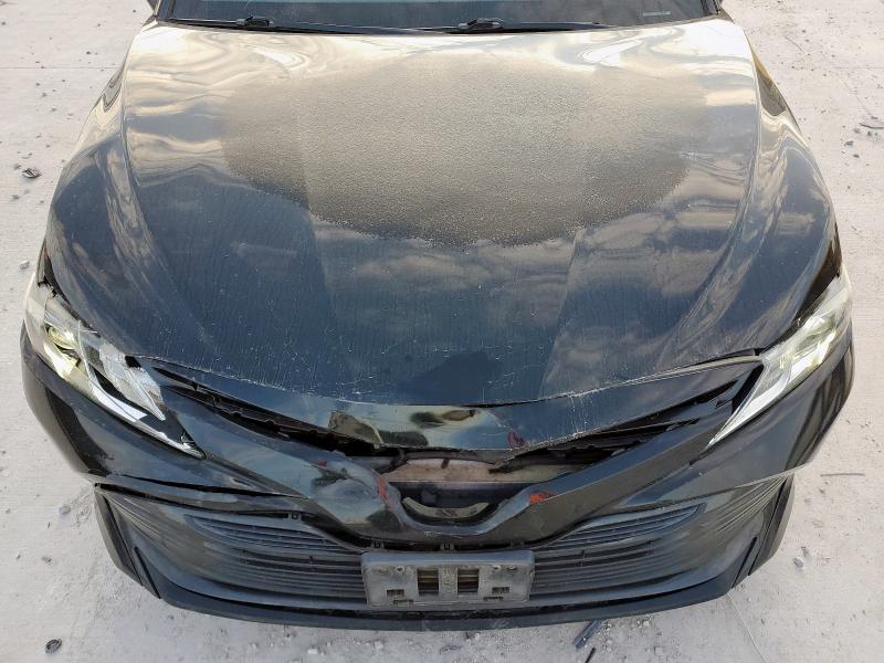 4T1B11HKXKU243260 - 2019 TOYOTA CAMRY L BLACK photo 11