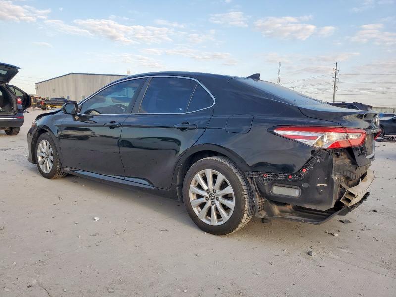 4T1B11HKXKU243260 - 2019 TOYOTA CAMRY L BLACK photo 2