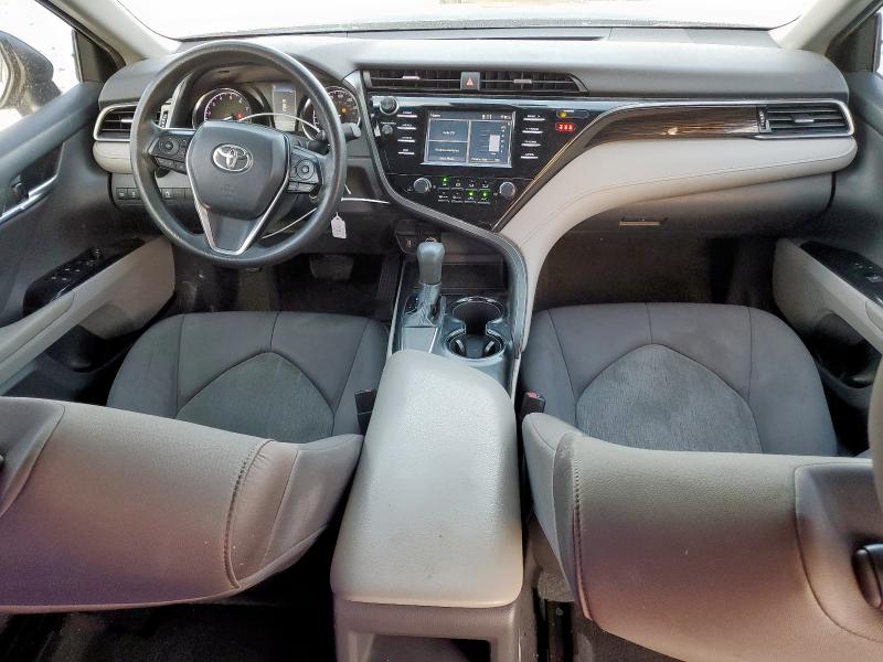 4T1B11HKXKU243260 - 2019 TOYOTA CAMRY L BLACK photo 8