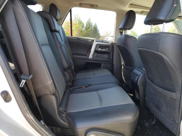 JTEBU5JR3L5819613 - 2020 TOYOTA 4RUNNER SR5/SR5 PREMIUM SILVER photo 11