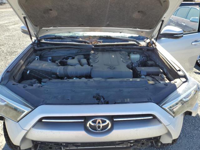JTEBU5JR3L5819613 - 2020 TOYOTA 4RUNNER SR5/SR5 PREMIUM SILVER photo 12