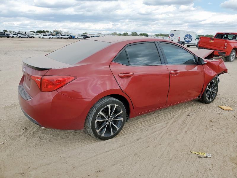 5YFBURHEXJP764852 - 2018 TOYOTA COROLLA L RED photo 3