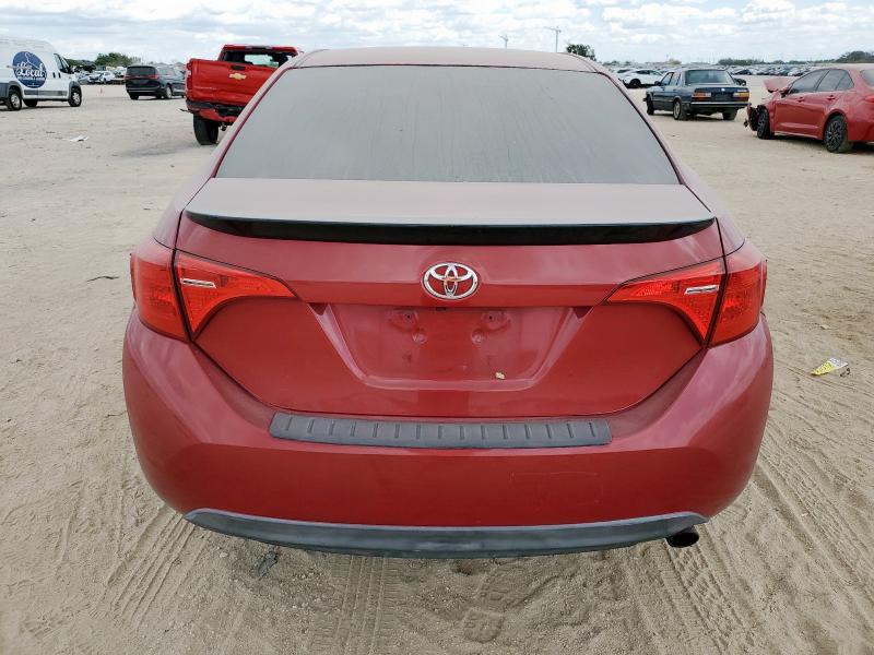 5YFBURHEXJP764852 - 2018 TOYOTA COROLLA L RED photo 6