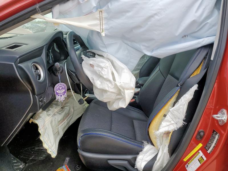 5YFBURHEXJP764852 - 2018 TOYOTA COROLLA L RED photo 7