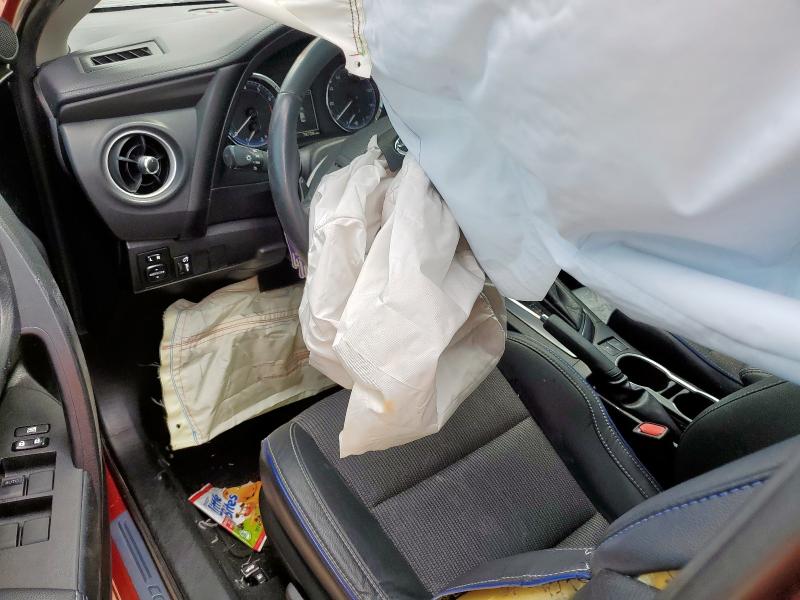 5YFBURHEXJP764852 - 2018 TOYOTA COROLLA L RED photo 8