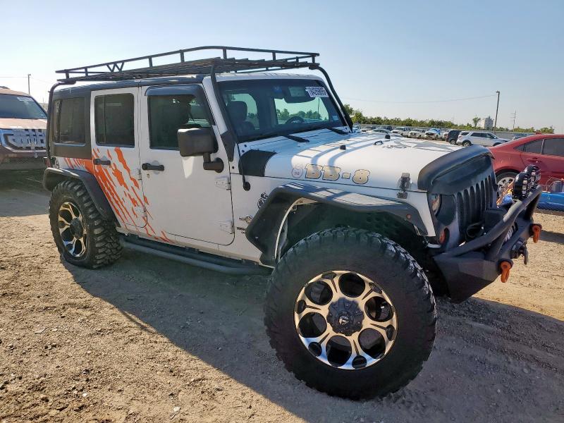 1C4BJWDG7CL289588 - 2012 JEEP WRANGLER U SPORT 白色 照片 4