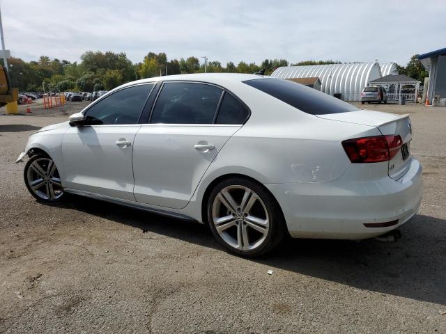 3VW4T7AJ5FM413057 - 2015 VOLKSWAGEN JETTA GLI WHITE photo 2