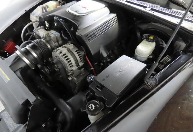 1GCES14P24B106389 - 2004 CHEVROLET SSR 黑色 照片 7