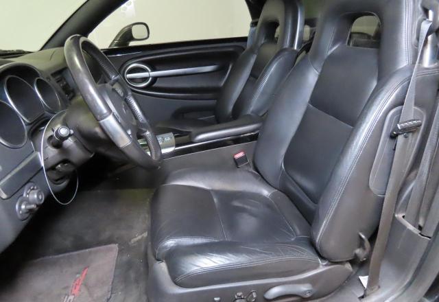 1GCES14P24B106389 - 2004 CHEVROLET SSR 黑色 照片 9