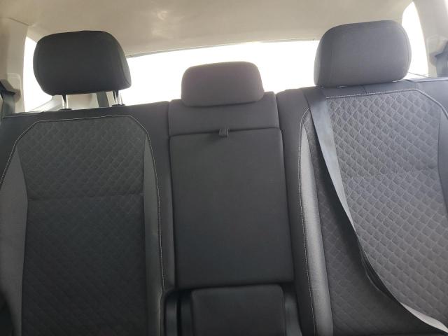 3VV1B7AX1MM037274 - 2021 VOLKSWAGEN TIGUAN S Сірий фото 10