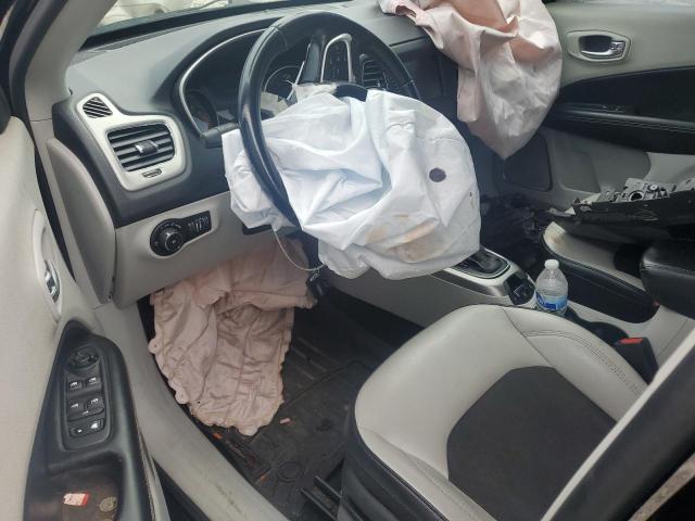 3C4NJCBBXKT832292 - 2019 JEEP COMPASS LATITUDE Սև լուսանկար 8