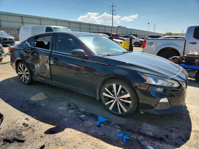 1N4BL4CWXKC143889 - 2019 NISSAN ALTIMA SR Noir photo 4
