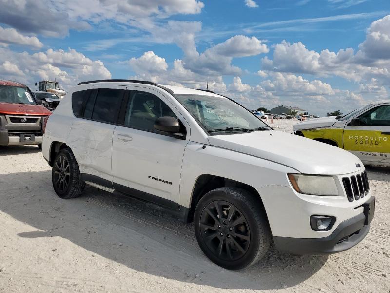 1C4NJCBA7ED766947 - 2014 JEEP COMPASS SPORT WHITE photo 4