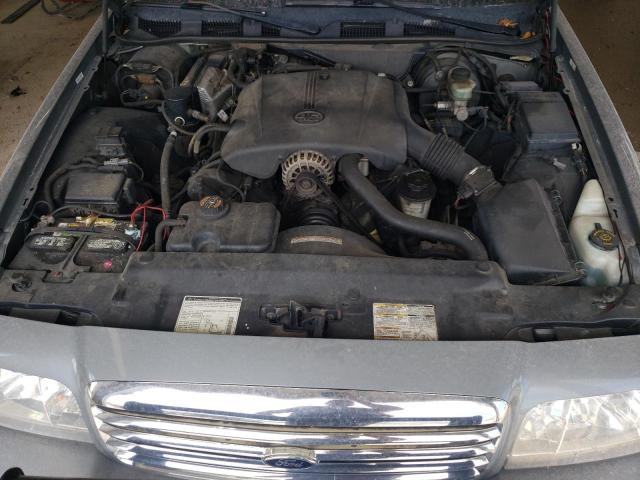 2FAFP73W3XX166416 - 1999 FORD CROWN VICT 灰色 照片 11