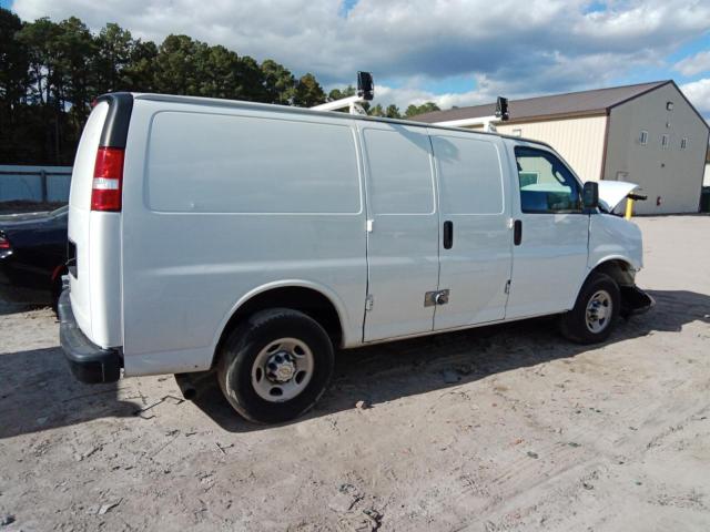 1GCWGAFPXP1103527 - 2023 CHEVROLET EXPRESS G2 WHITE photo 3