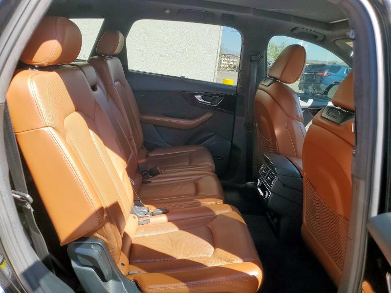 WA1VAAF7XJD010018 - 2018 AUDI Q7 PRESTIGE BLACK photo 11