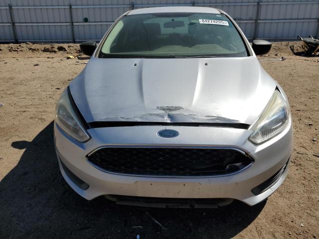 1FADP3E29JL313353 - 2018 FORD FOCUS S SILVER photo 5