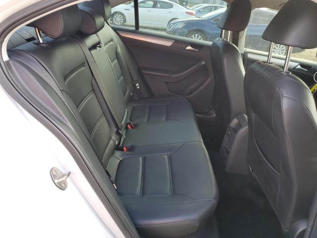 3VWDB7AJ8JM219120 - 2018 VOLKSWAGEN JETTA SE WHITE photo 10