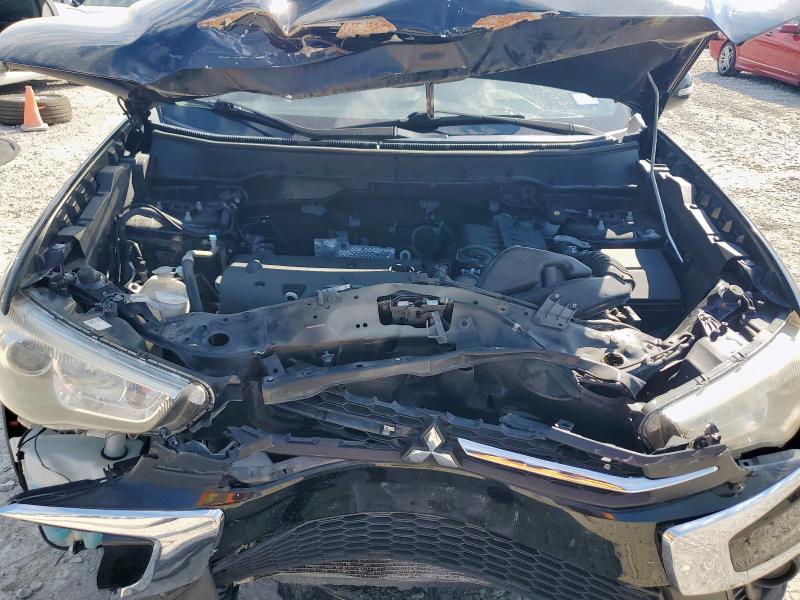 JA4AP3AUXKU031801 - 2019 MITSUBISHI OUTLANDER ES BLACK photo 12