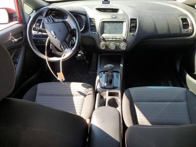 3KPFL4A75JE203429 - 2018 KIA FORTE LX Қызыл фото 8